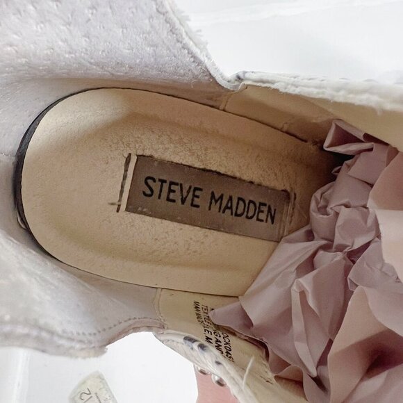 Steve Madden Rockstar White and Grey Snakeprint Snakeskin Studded Booties Size 9 - Picture 5 of 10